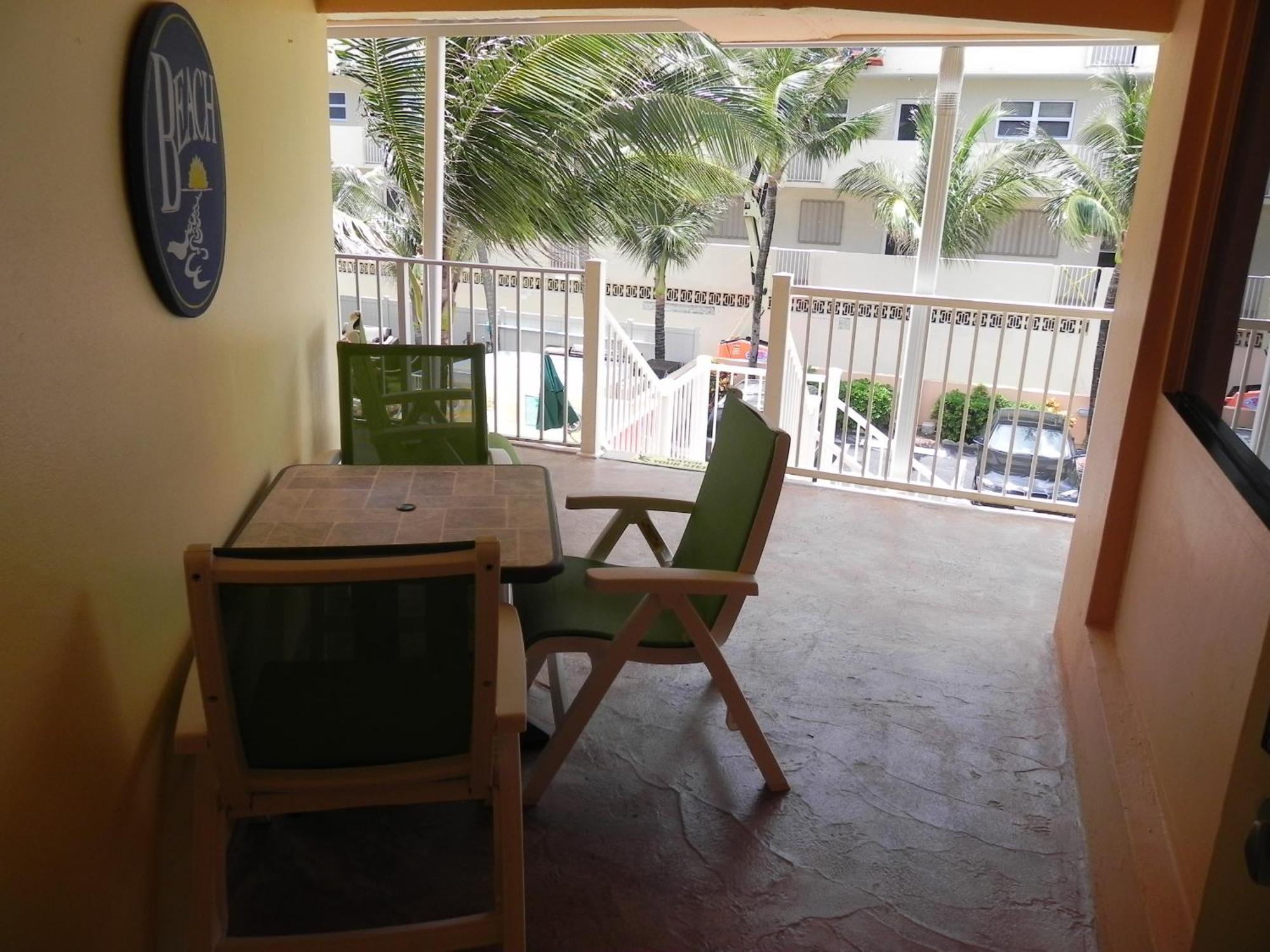 Windjammer Resort And Beach Club Lauderdale-by-the-Sea Exterior photo
