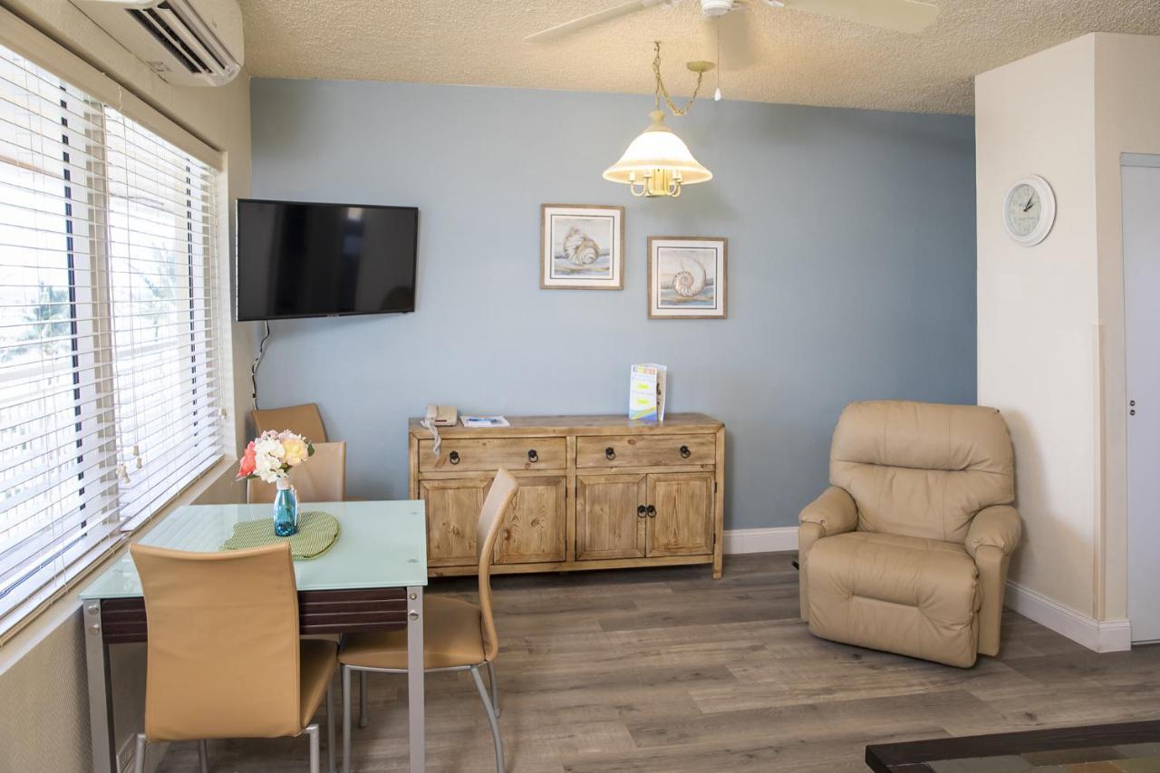 Windjammer Resort And Beach Club Lauderdale-by-the-Sea Exterior photo